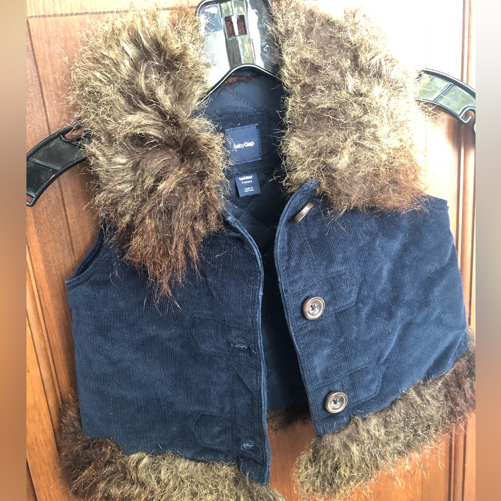 3T BabyGap Corduroy vest w/ faux fur